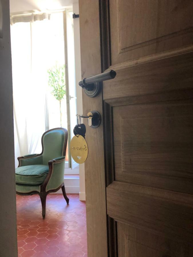 Les poilus, appartement balcon La Ciotat Extérieur photo